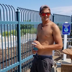 Meet your Posher, Taylor